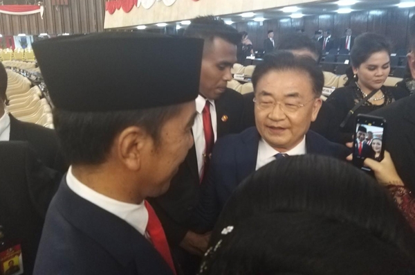 지난 20일 인도네시아 자카르타에서 열린 조코 위도도 인도네시아 대통령 취임식에 공식 초청장을 받고 참석한 김태석 제주도의회 의장. ⓒ제주의소리