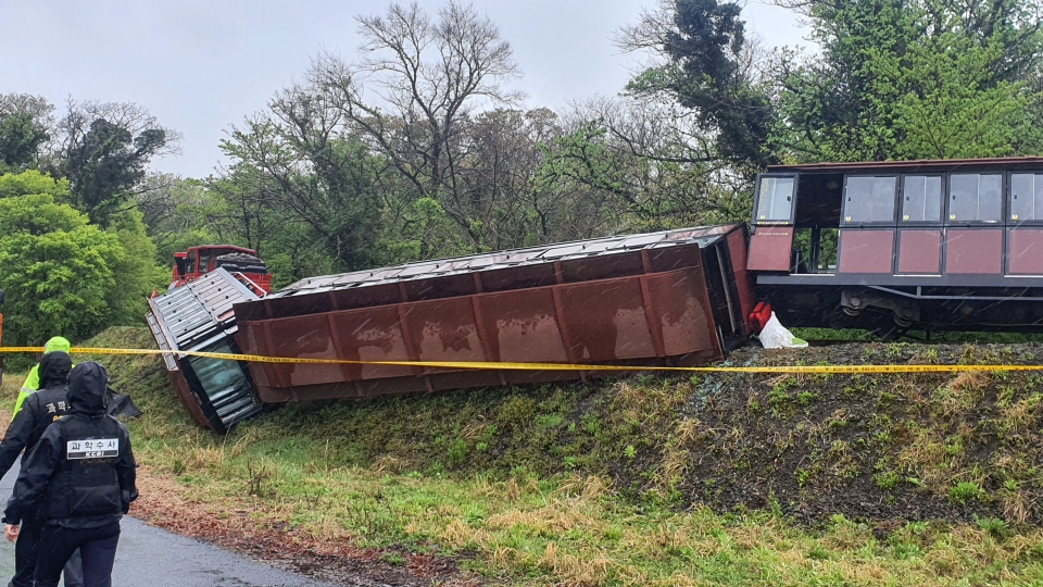 에코랜드 기차가 빗길에 미끄러지면서 전도되는 사고가 발생했다. 이 사고로 36명이 경상을 입었다.