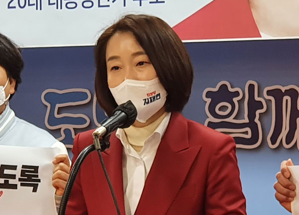 1일 제주도의회 도민카페에서 기자회견을 갖고 있는 진보당 김재연 대선 후보. ⓒ제주의소리