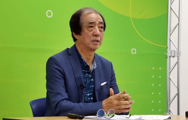 ‘2022 남북소통공감아카데미’ 제7강을 고성준 제주통일미래연구원장이 진행했다. ⓒ제주의소리
