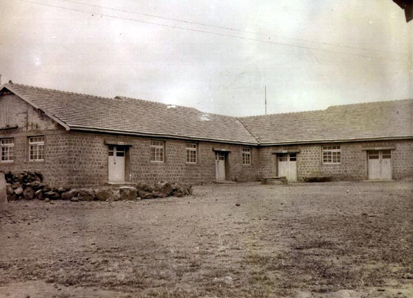 도립 제주대학(1955~1961년) 당시 학교 건물 모습.&nbsp;/ 사진=제주대 누리집<br>