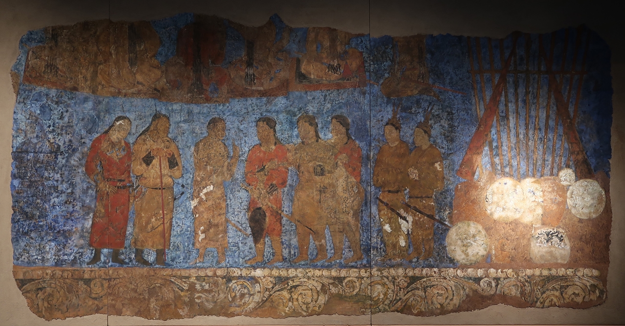 아프라시압 벽화에 묘사되어 있는 한국인 사절과 돌궐 무사상(모사본, 국립중앙박물관)<br>