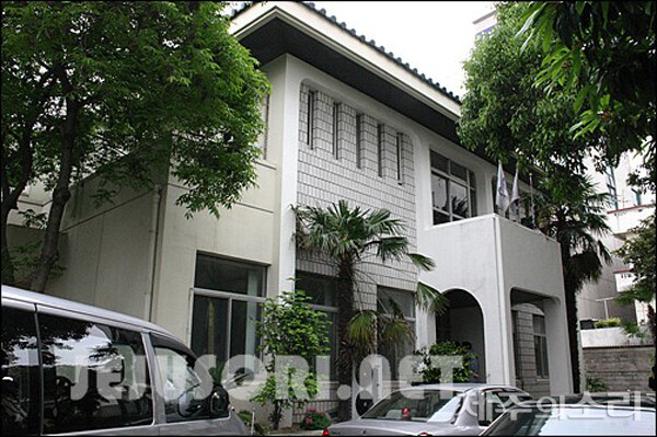 제주시 이도1동 옛 제주경찰 대공분실 모습. 간첩조작사건 피해자 강희철 씨는 지난 2006년 5월 15일 비공개로 진행된 재심청구 법원 현장검증 당시 고문, 조사를 받은 대공분실 2층 조사실과 지하실 상황을 소상하게 증언했다. ⓒ제주의소리 자료사진