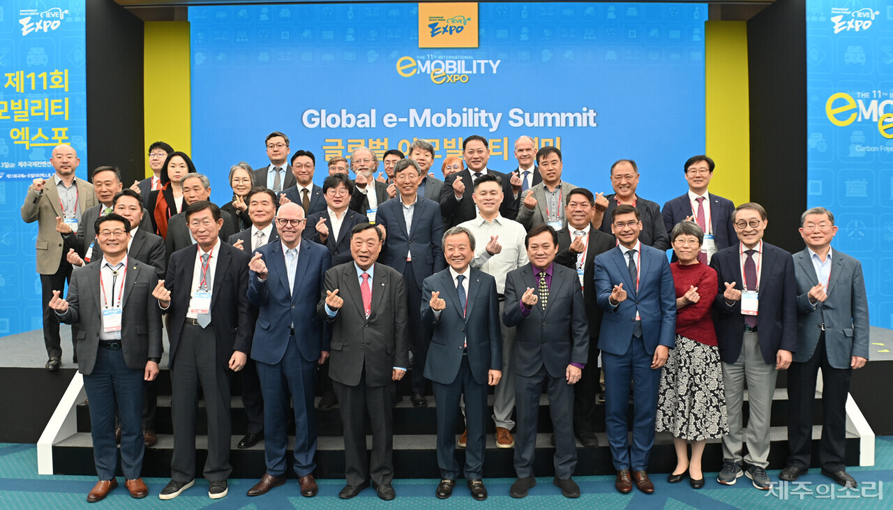 제12회 국제 e-모빌리티 엑스포가 당초 계획보다 3개월 순연된&nbsp;오는 7월 9일부터 12일까지 제주신화월드 일원에서 개최된다. 사진은 지난해 제11회&nbsp;국제 e-모빌리티 엑스포 자료사진&nbsp;ⓒ제주의소리