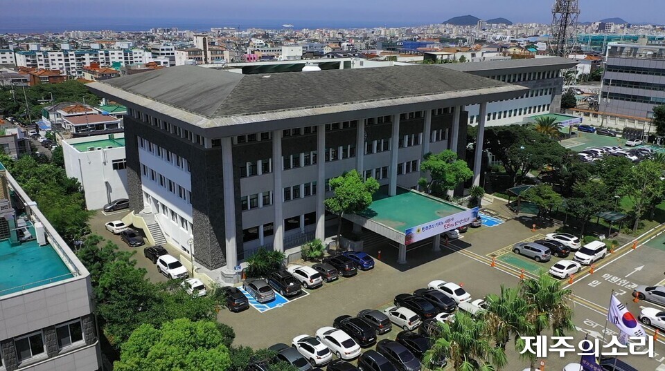 행감 끝나면 의회 '비어 있음'…7개 상임위 해외 출장